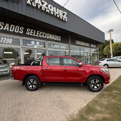 Toyota Hilux 2.8 Srx 4×4 At