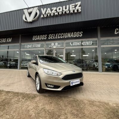 Ford Focus III 1.6 Sedan S