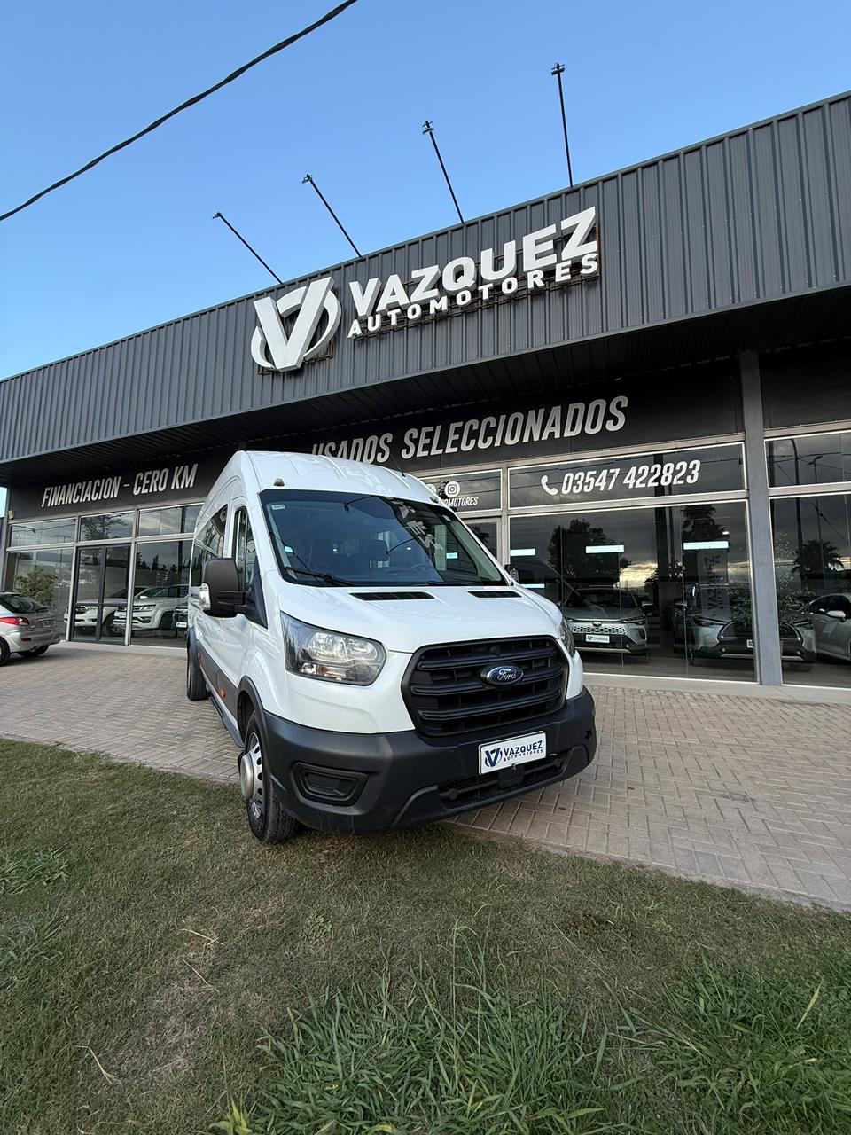 Ford Transit 2.2 Tdi Minibús 17+1
