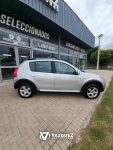 Renault Sandero Stepway 1.6 Confort (16)