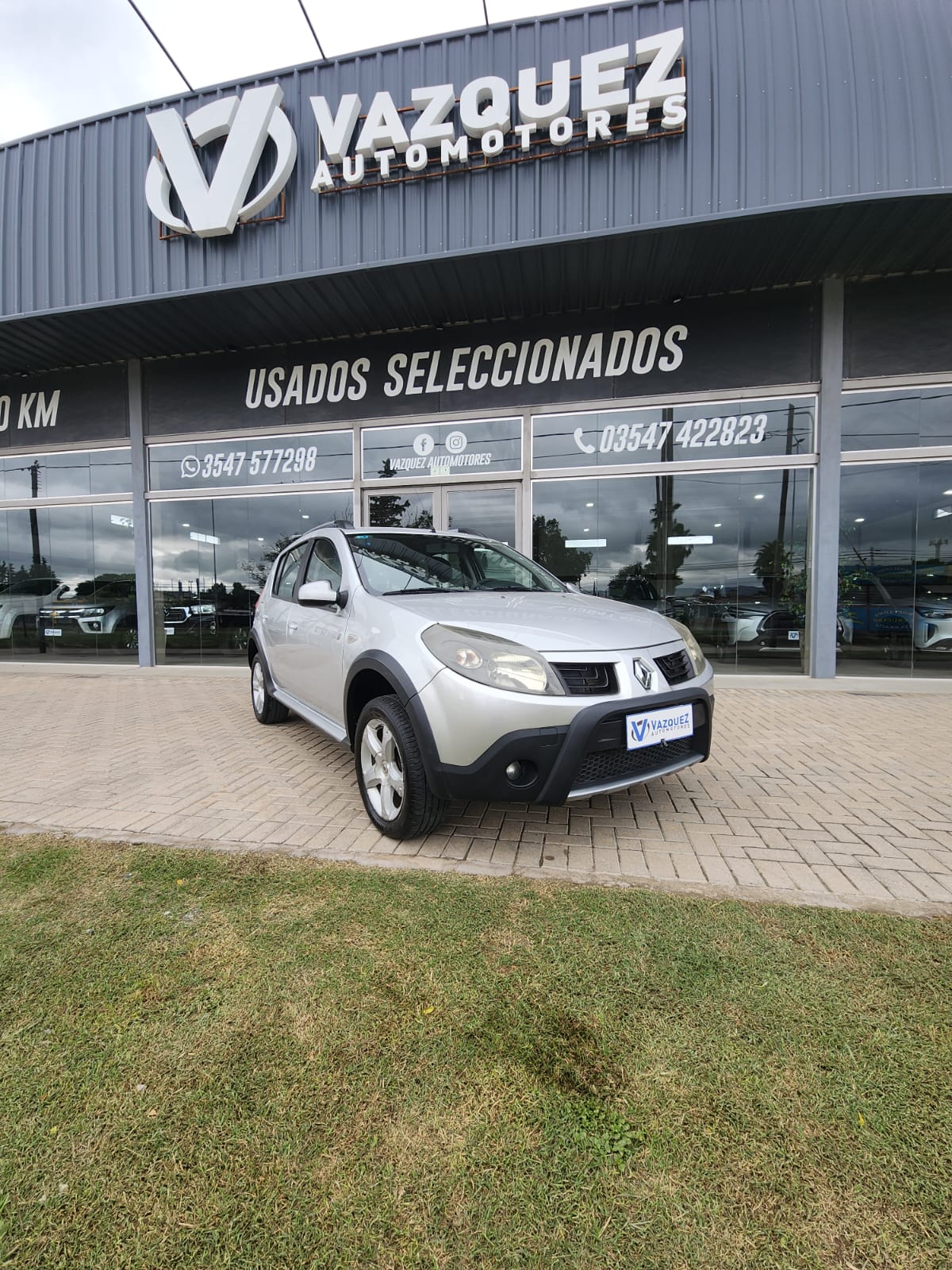 Renault Sandero Stepway 1.6 Confort