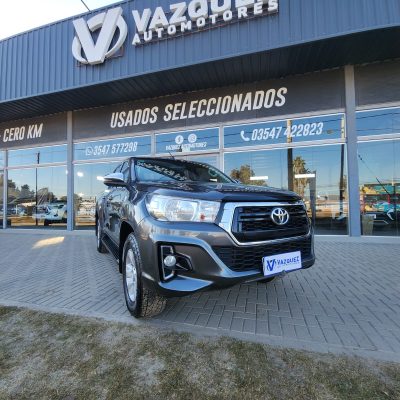 Toyota Hilux 2.8 Srv 4×2
