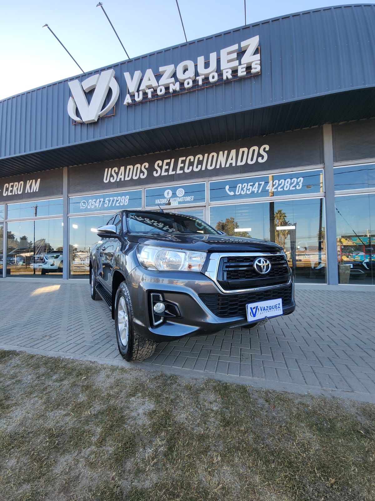 Toyota Hilux 2.8 Srv 4x2
